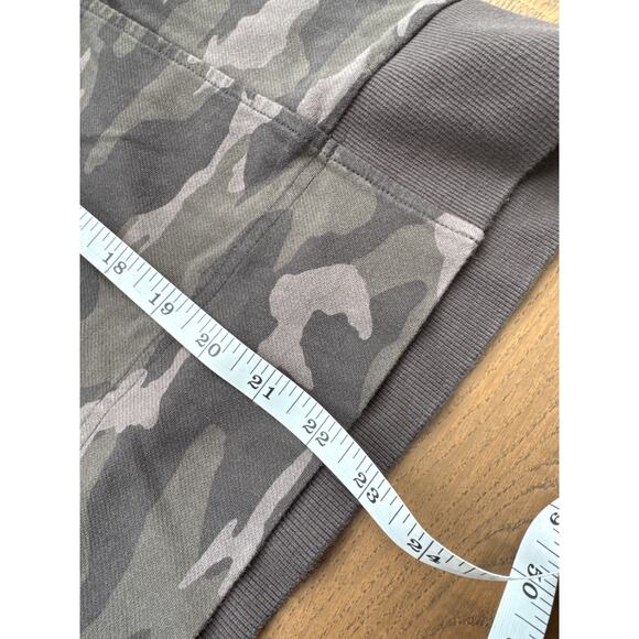 Athleta Farallon Camo Sweatshirt Crew Neck Boxy Fit Green Women Plus Size 2X - Picture 6 of 7